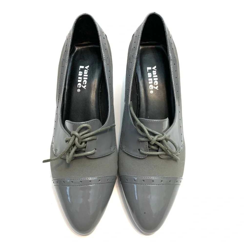 Vintage 1990s gray vegan leather high heel oxfords